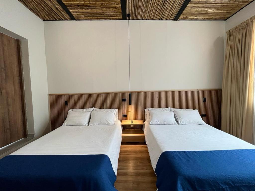 Bed and breakfast Casa 121, Calle 121 No 7-18 *